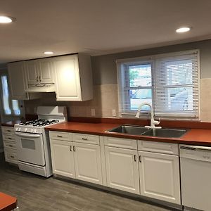 Two-Bedroom Queen Suite